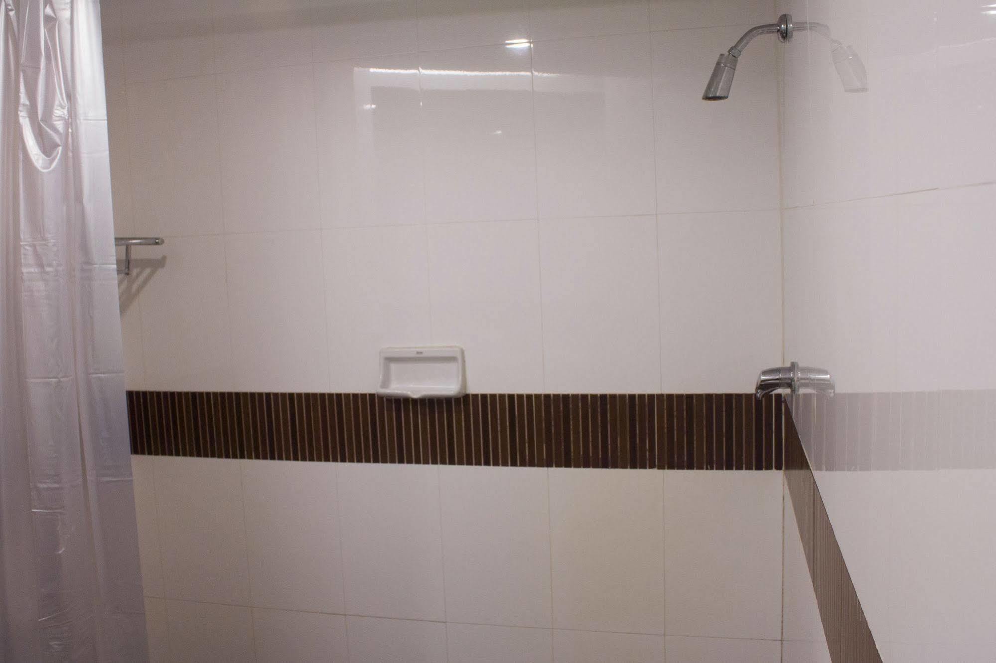 Hatyai Holiday Hotel Hat Yai Exteriör bild
